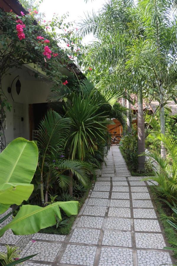 Wombat'S B&B Gili Trawangan Exterior photo