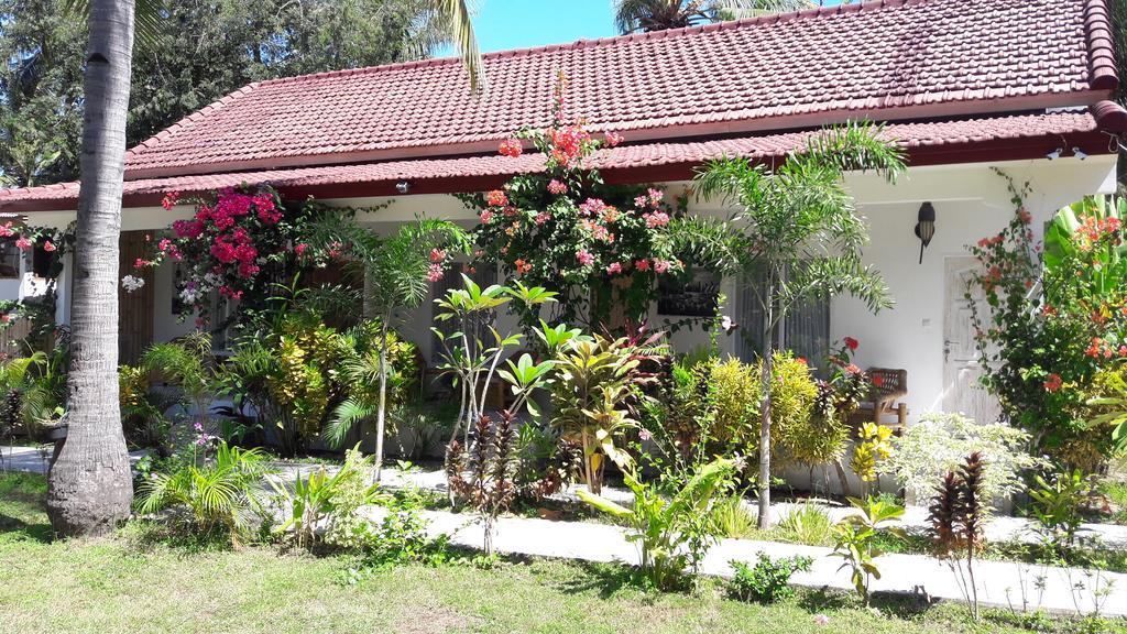 Wombat'S B&B Gili Trawangan Exterior photo